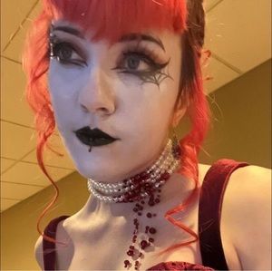 Meet your Posher, Aurora